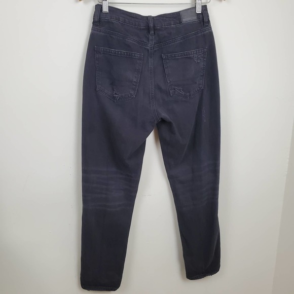 AMERICAN EAGLE | MOM JEAN BLACK WASHED DISTRESSED WHISKERING JEANS WOMEN SIZE 2 - Picture 9 of 17